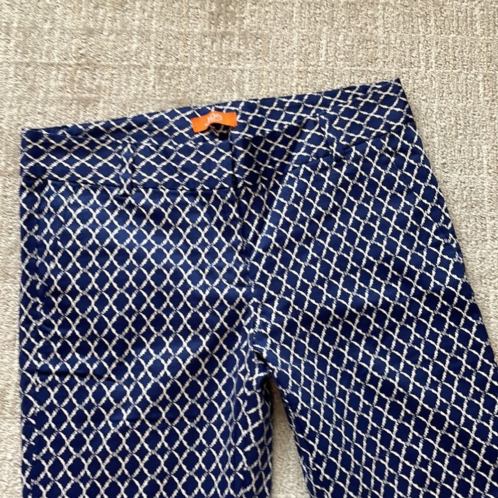 Joe Fresh Capri Pants, Navy and White, Greek pattern, Summer Wardrobe, Cropped
